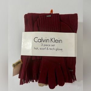 Calvin Klein scarf, hat and gloves set